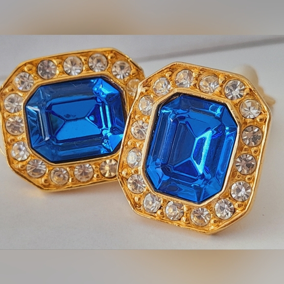 Jewelry - Vintage Clip-on Blue and Gold Crystal Earrings
